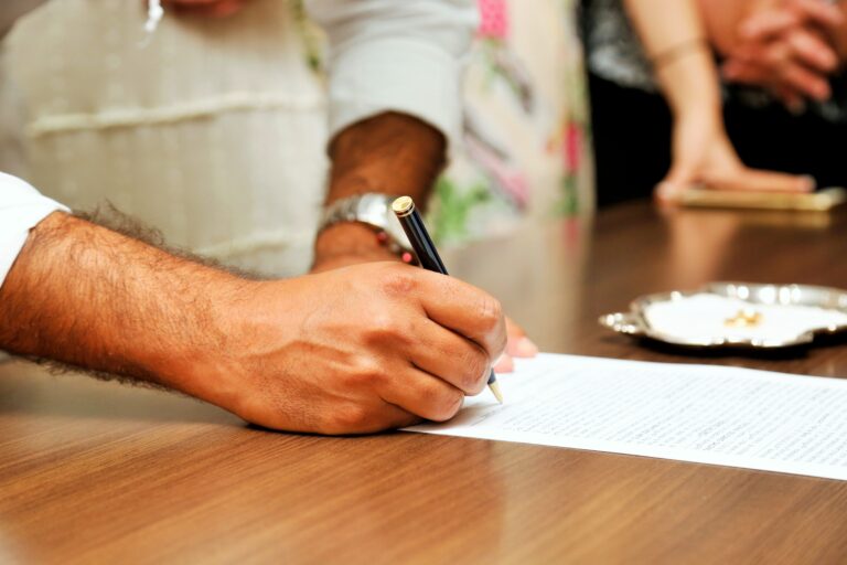 Alimony vs legal Spousal Support: What's the Key Differences in Family Law