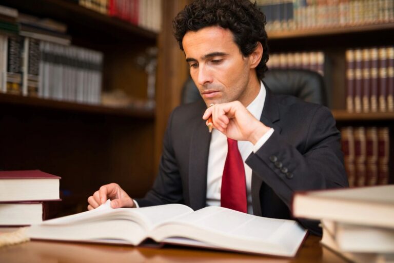 The Role of an Inheritance Lawyer in Dubai: Why You Need Legal Guidance